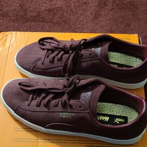 Brand new Puma Vashtie. Reposh. Just too big